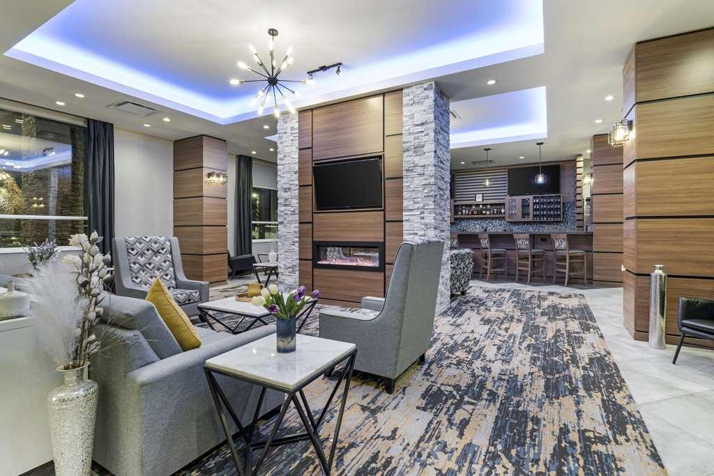 Best Western Premier Route 97 Vernon Interior foto