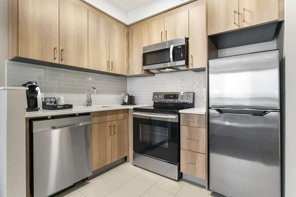 Best Western Premier Route 97 Vernon Quarto foto